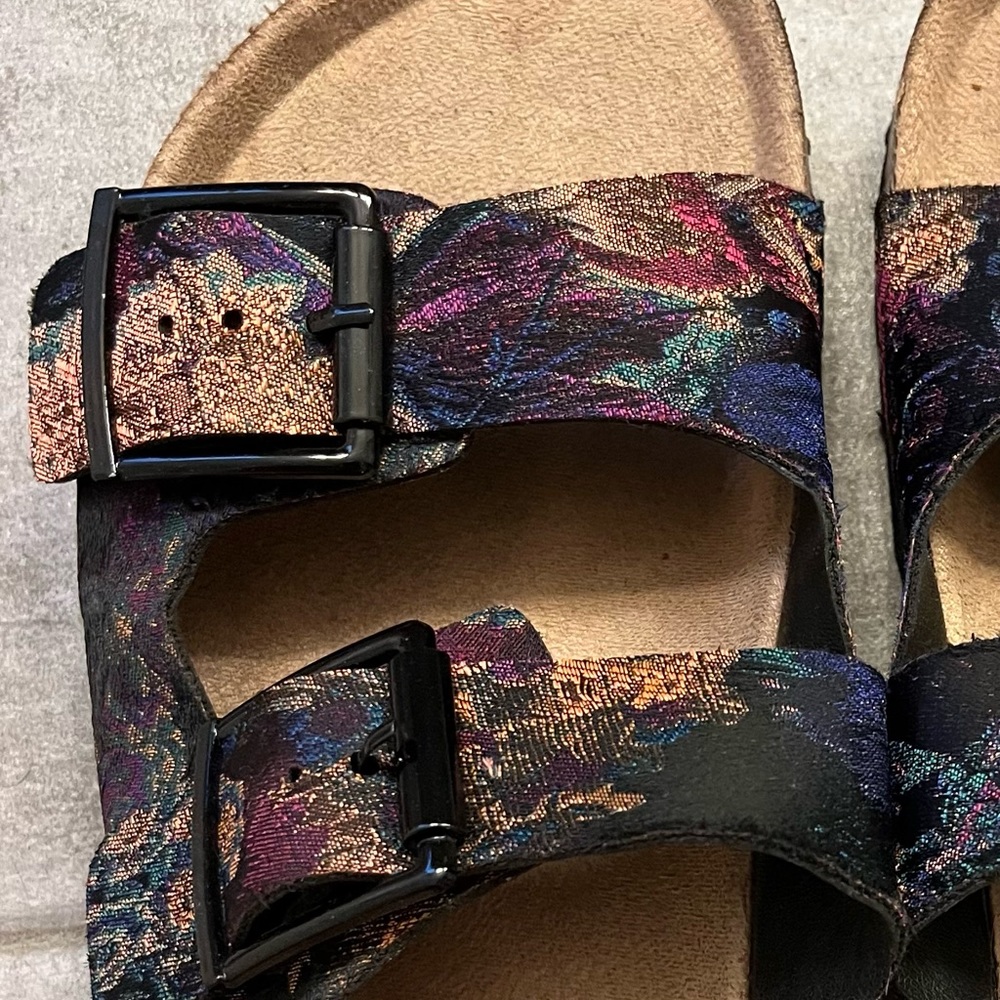 Womens off brand birken style.